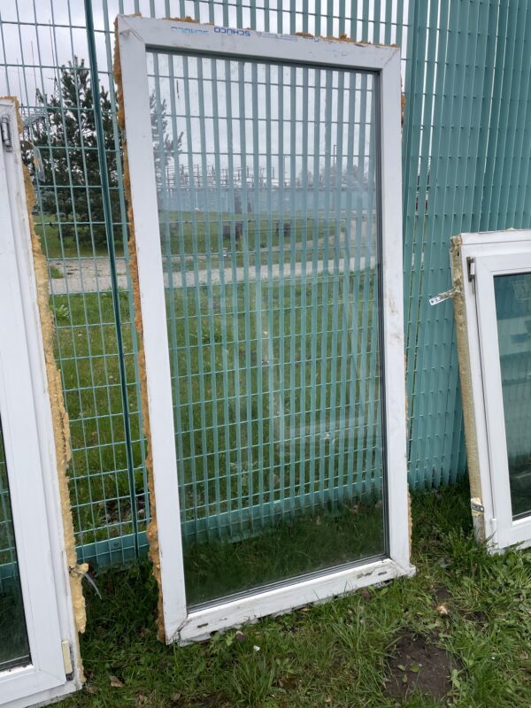 PVC aken 2x klaas 85x176