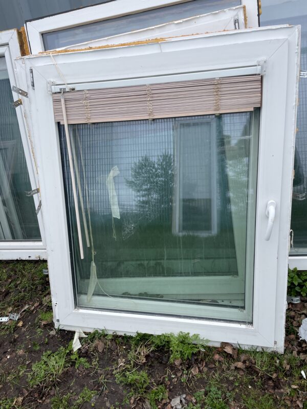 PVC aken 2x klaas 107x125