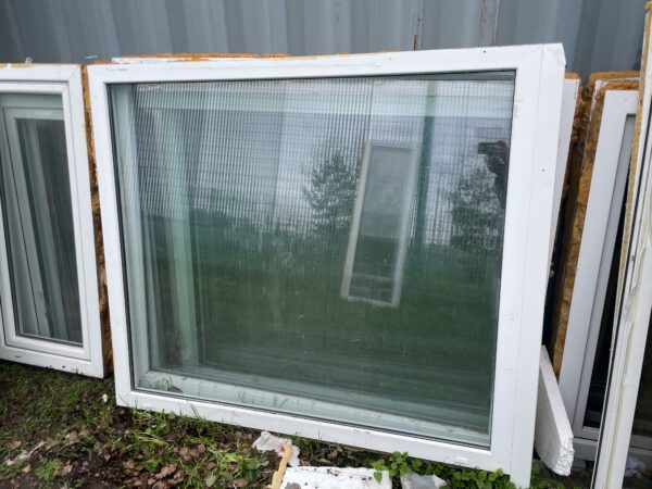 PVC aken 2x klaas 157x137