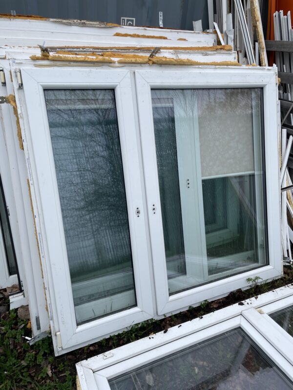 PVC aken 2x klaas 154x139