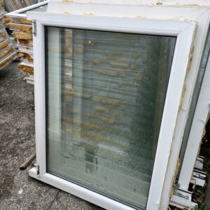 PVC aken 2x klaas 84x110