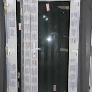 Uks aknaga 2x klaas 120x200