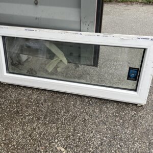 PVC aken 2x klaas 113x43