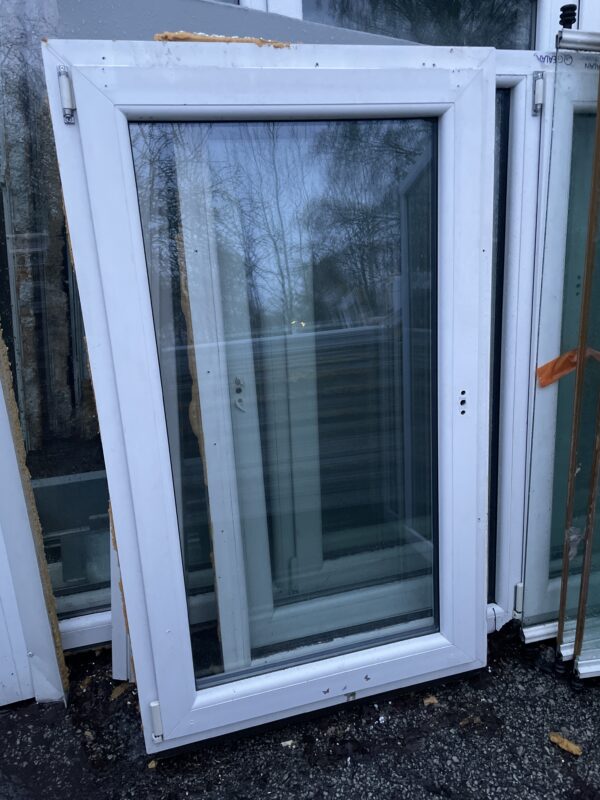PVC aken 2x klaas 80x135