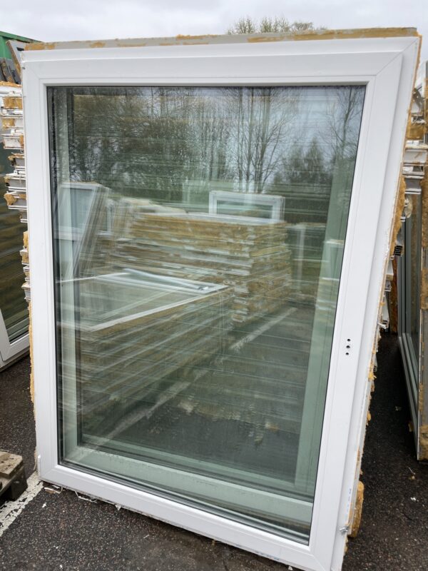 PVC aken 3x klaas 130x170