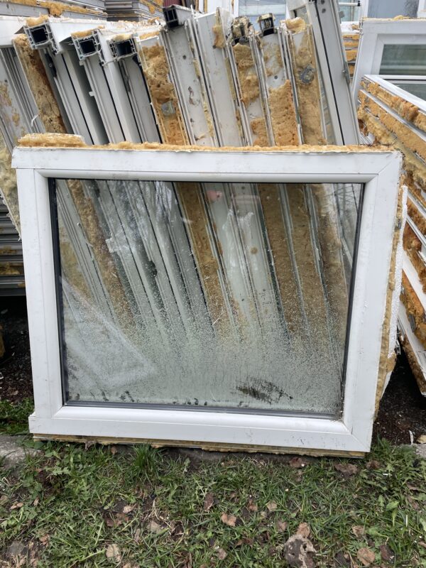 PVC aken 2x klaas 87x72