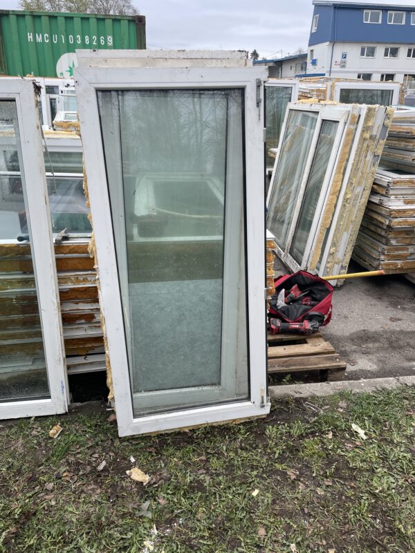 PVC aken 2x klaas 63x136