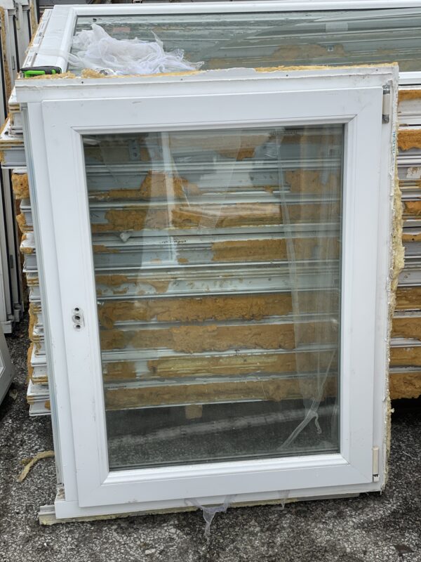 PVC aken 2x klaas 85x109