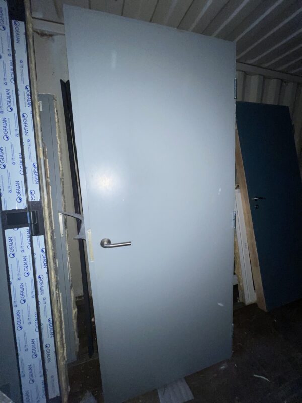 Puit Uks 91x207