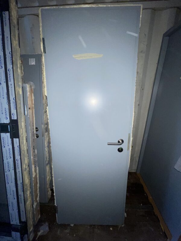 Uks 74x210
