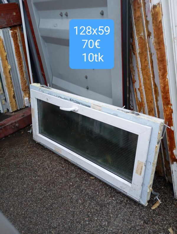 Pvc aken 128x59