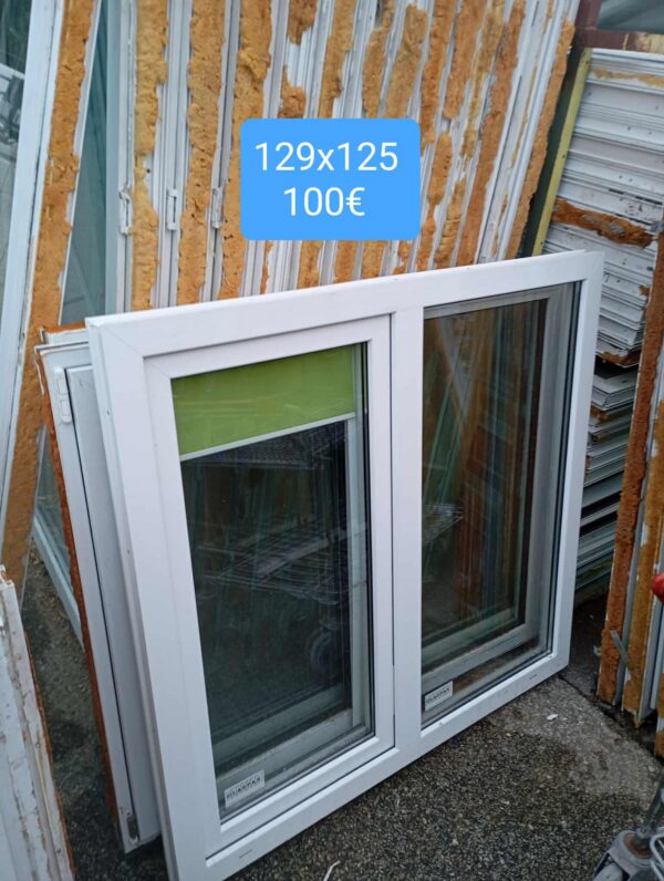 Pvc aken 129x125