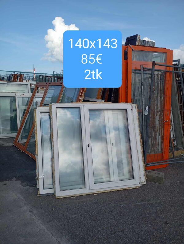 Pvc aken 140x143