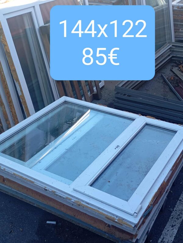 Pvc aken 144x122