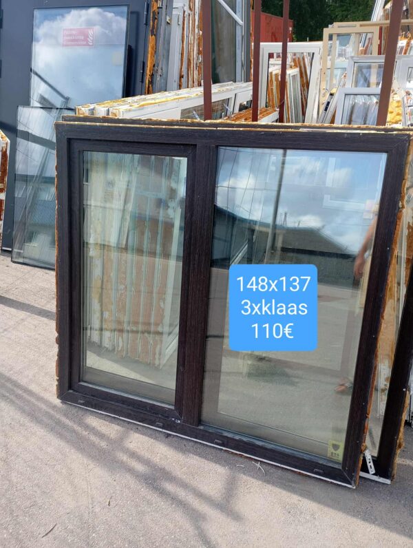 Pvc aken 148x137