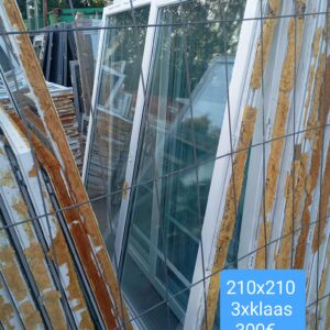 Pvc aken 210x210