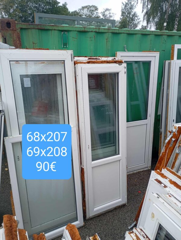 Pvc uks 68x207